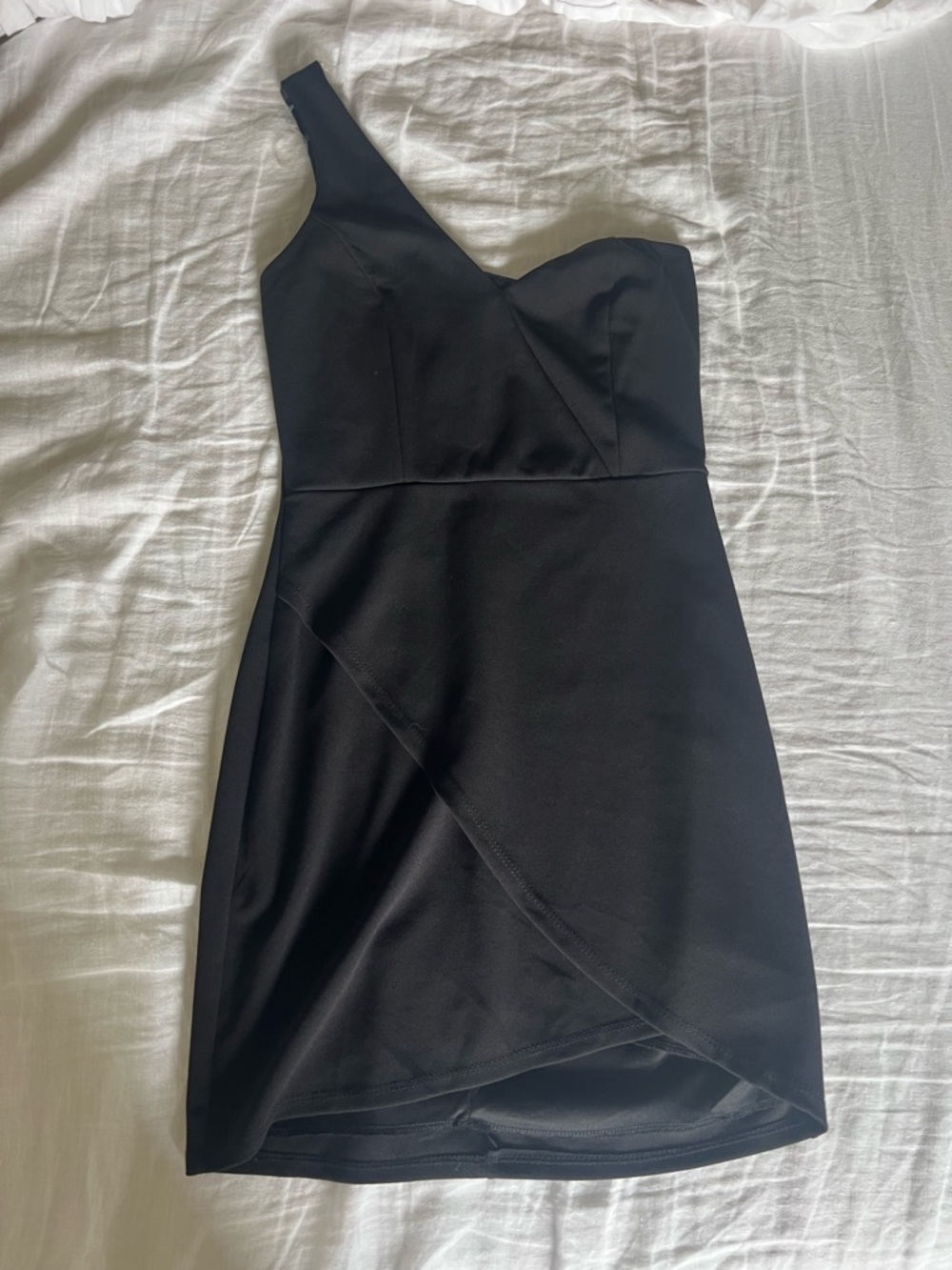 Windsor Black One-Shoulder Mini Dress